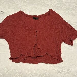 Women’s crop short sleeve top
